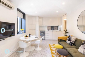 Darlinghurst Apt W A C Balcony Only A Walk To CBD, Sydney